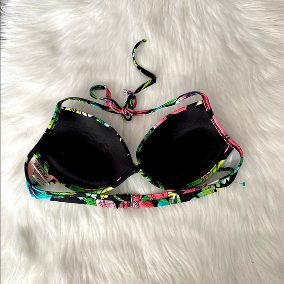 *sold* Sexy Tropical Bikini Set - Picture 7 of 11